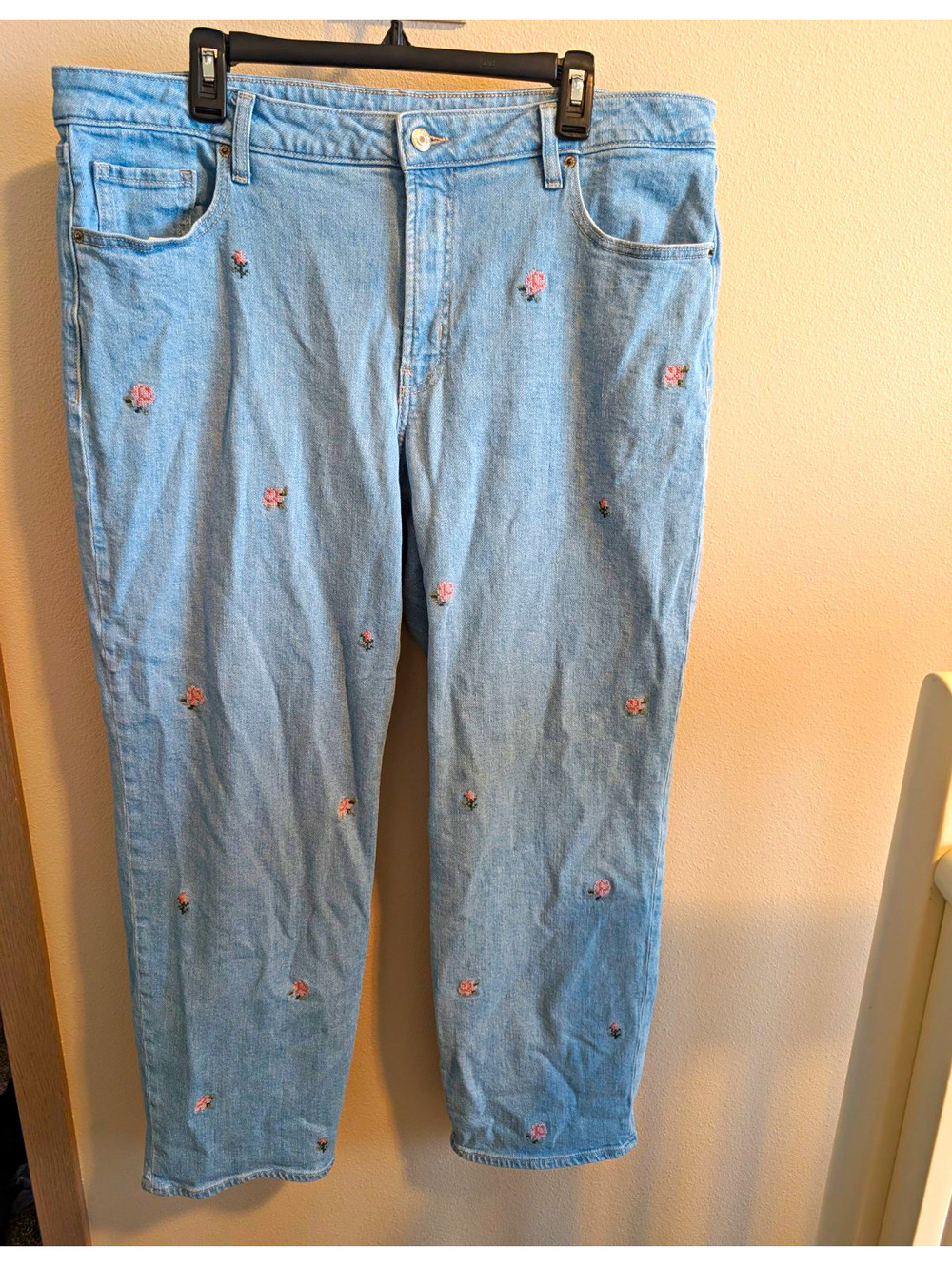 Old Navy Women's Plus Cottagecore  20 Light Blue High Rise OG Loose Floral Jeans